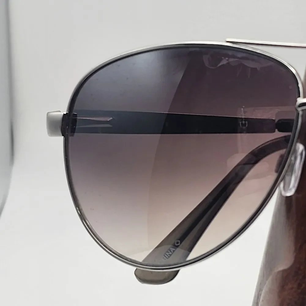 Foster Grant Asher Silver & Black Aviator Sunglasses